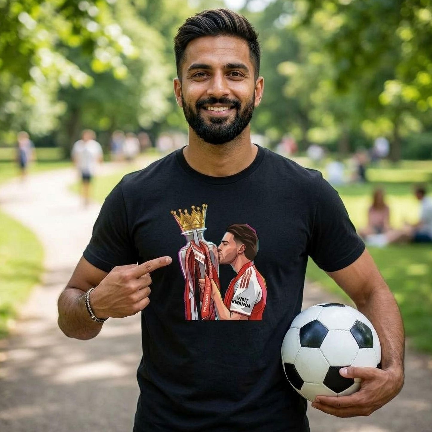 Declan Rice 'Champion's Kiss' - Men's Arsenal T-shirt